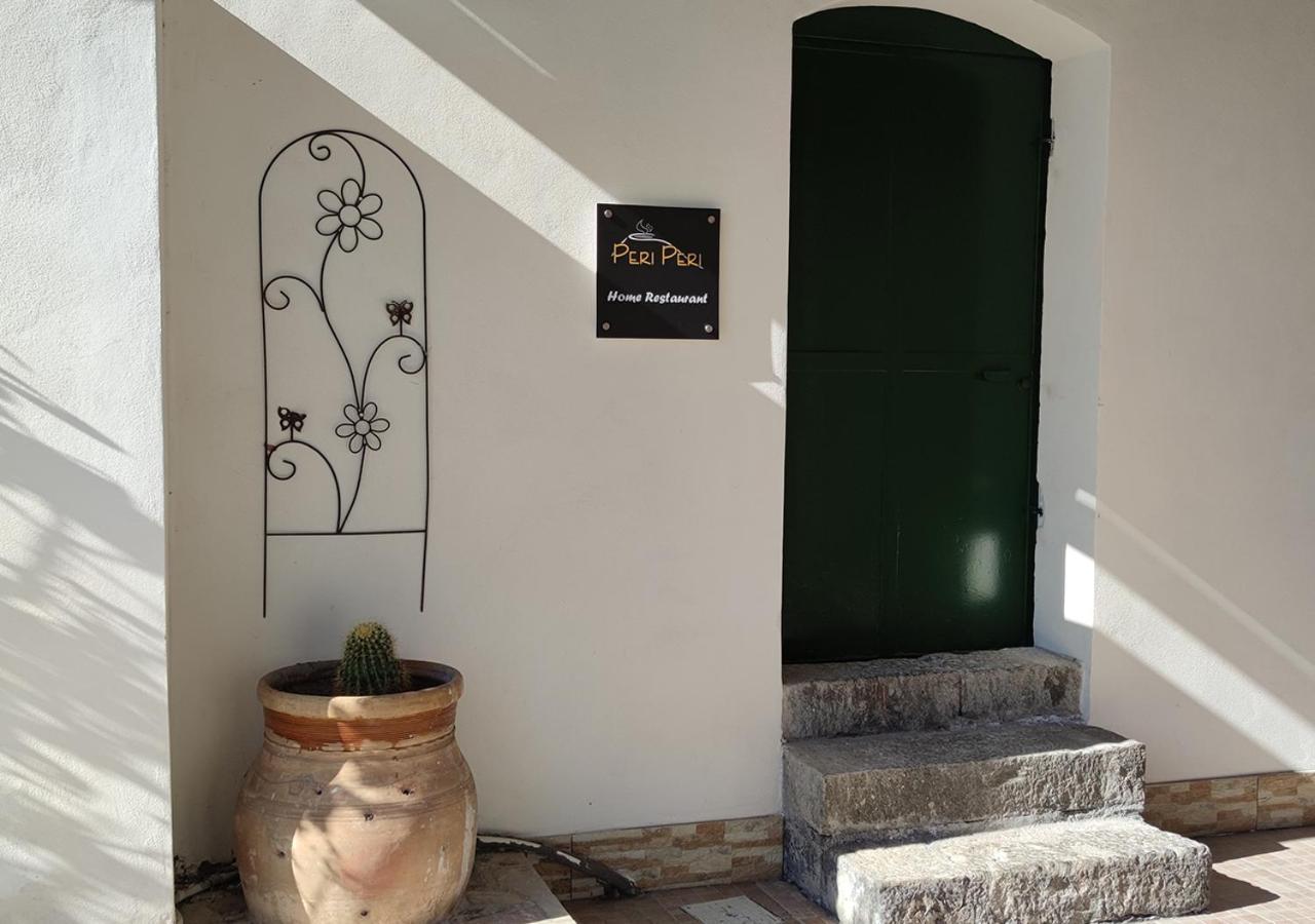 Peri Peri Guest House Mascali Buitenkant foto